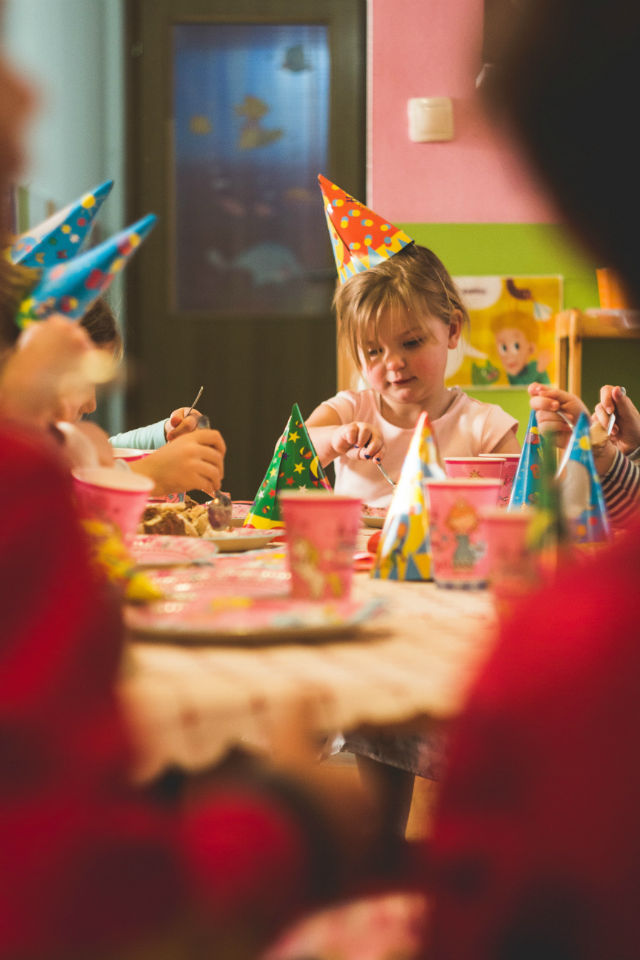 Le nombre idéal d'enfants invités pour un anniversaire réussi - kidsplanner