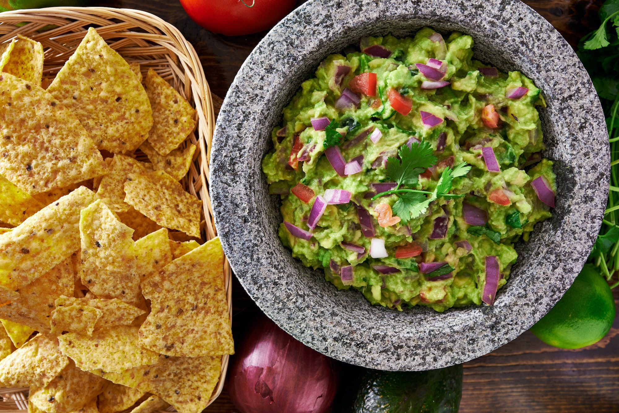 Préparez du guacamole avec vos enfants pour une soirée mexicaine