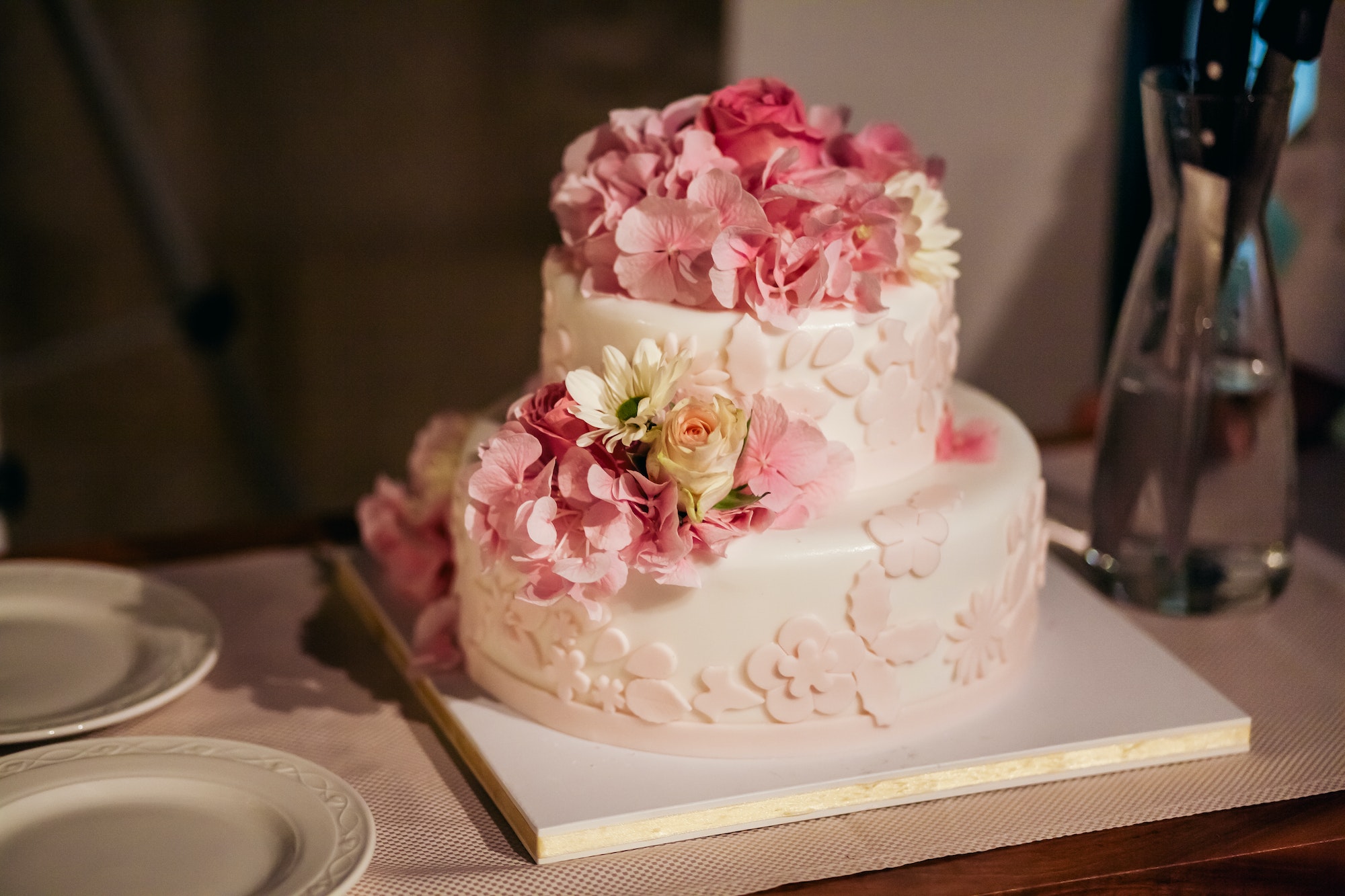 Les pochoirs pour pâte à sucre : comment les utiliser pour des décorations rapides et faciles